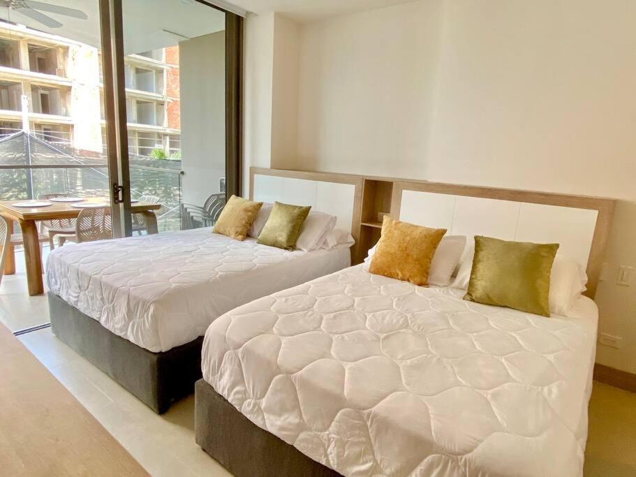 Morros Zoe - Beautiful On Manzanillo *