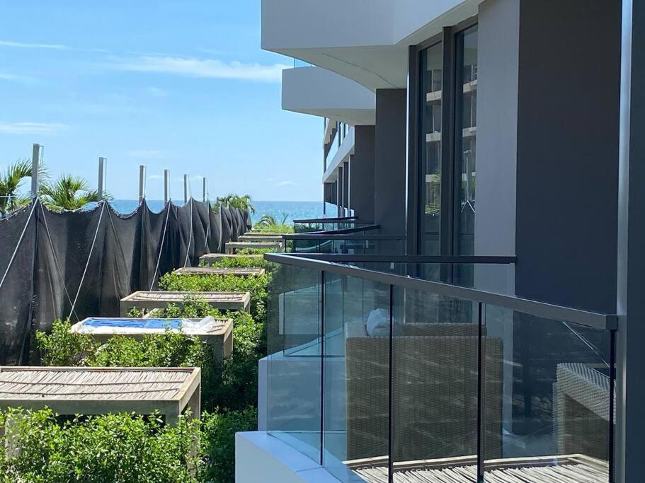 Morros Zoe - Beautiful On Manzanillo * Cartagena