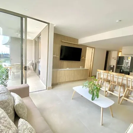 Morros Zoe - Beautiful On Manzanillo Cartagena