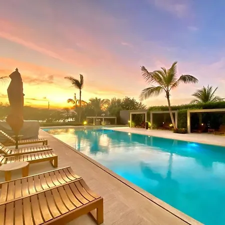 Morros Zoe - Beautiful On Manzanillo *